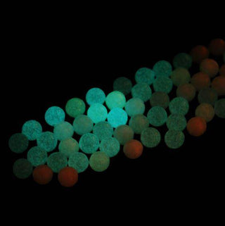 Glow in the dark terp pearls in turquoise, glowing in the dark